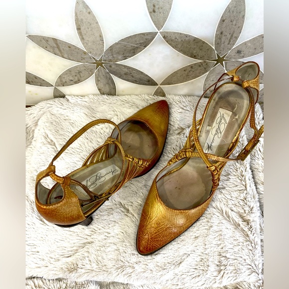 Diana Broussard Heels Pump - Picture 6 of 8